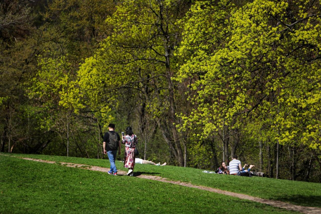 Panoramic Comfort In The Luxurious Green District! Будапеща Екстериор снимка